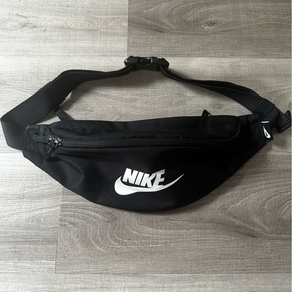 Nike heritage waist bag